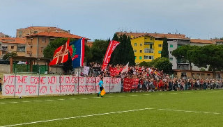 Crisi Ancona, la Curva tifa l’Under 17: "Scenario indegno, solo per voi il nostro sostegno"
